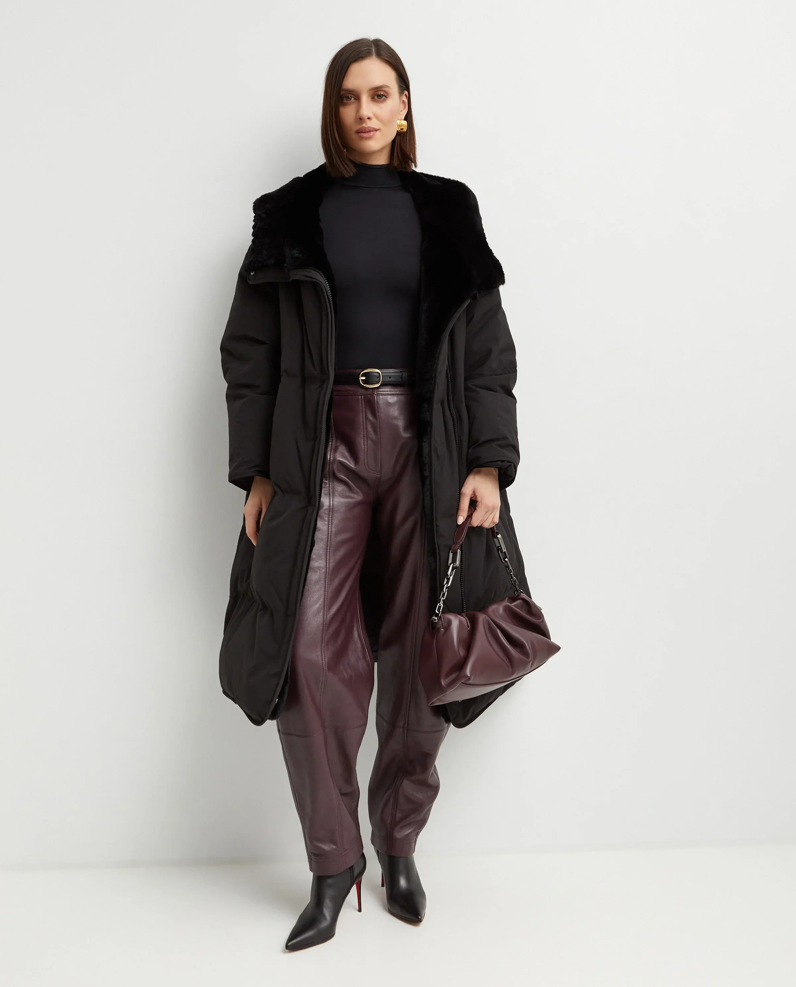 Czarny płaszcz puchowy - Image #2