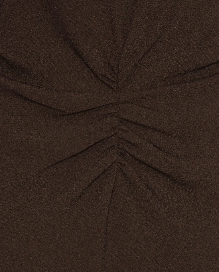 Ciemnobrązowa sukienka midi z marszczeniami - Image #4