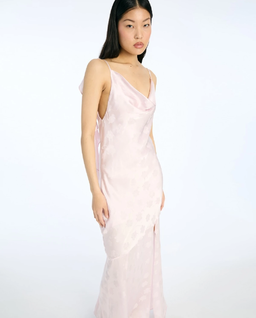 Jasnoróżowa sukienka maxi w kwiaty - Image #3