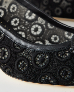 Czarne czółenka z koronką i kokardą Martebal 50 - Image #3