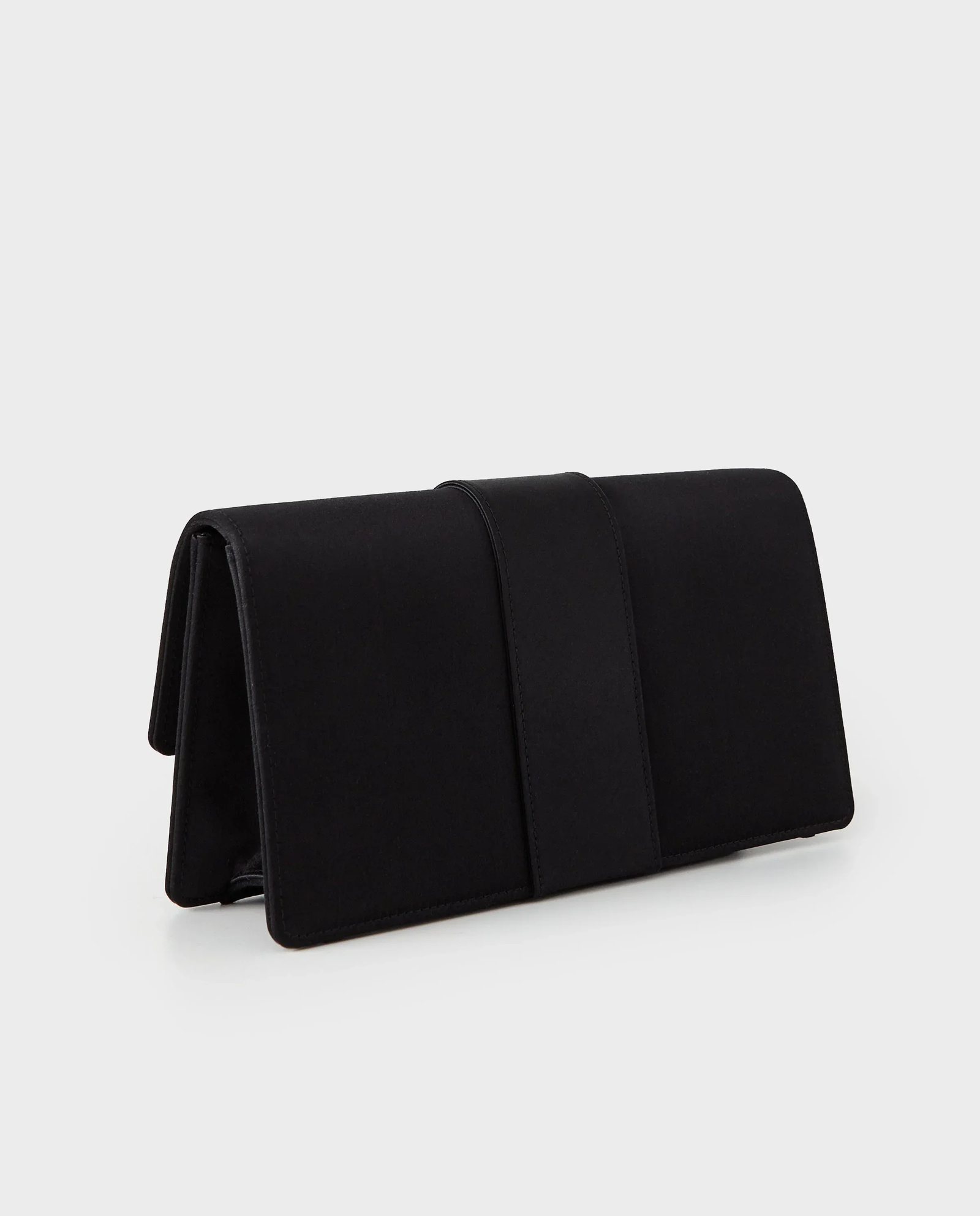 Czarna satynowa kopertówka Maycapjou ‌ - Image #1