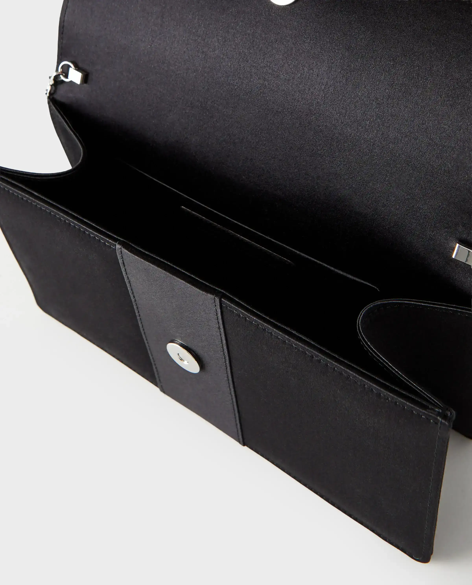 Czarna satynowa kopertówka Maycapjou ‌ - Image #3