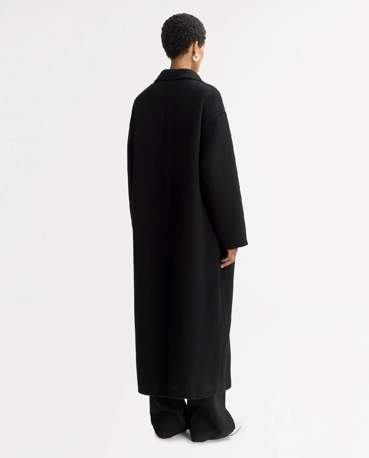 Czarny jednorzędowy płaszcz - Image #2