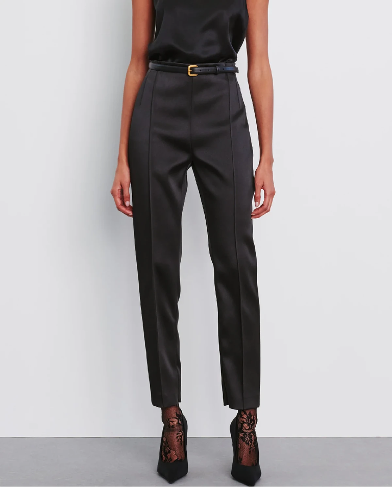 Czarne spodnie w kant