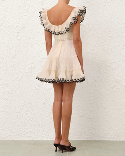 Kremowa sukienka mini z falbankami - Image #2