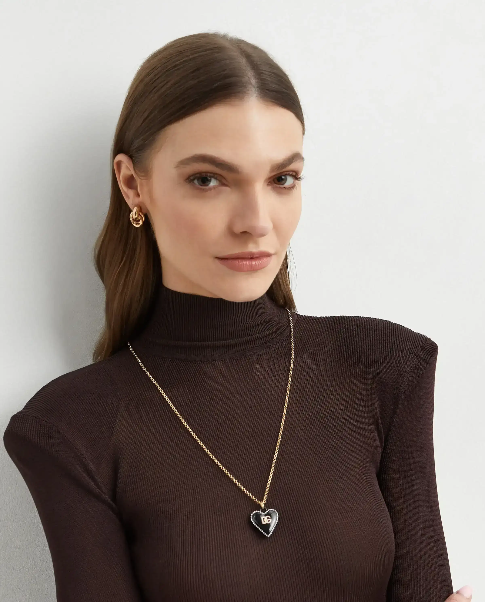 Naszyjnik z zawieszką z logo - Image #1