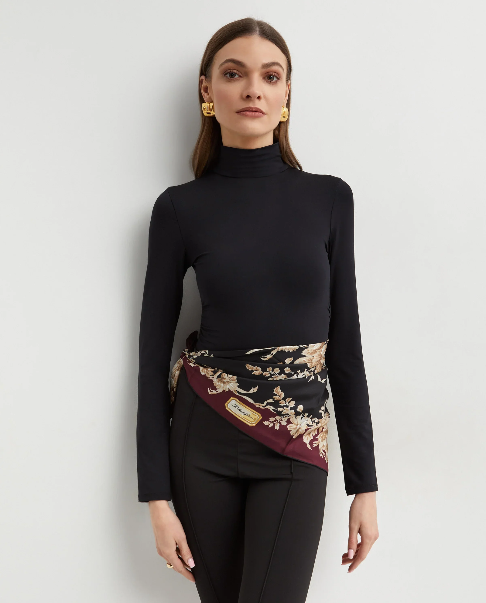 Jedwabna apaszka z nadrukiem kwiatowym - Image #2