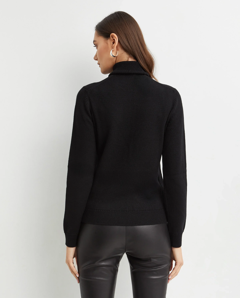 Czarny wełniany golf z haftowanym logo - Image #3