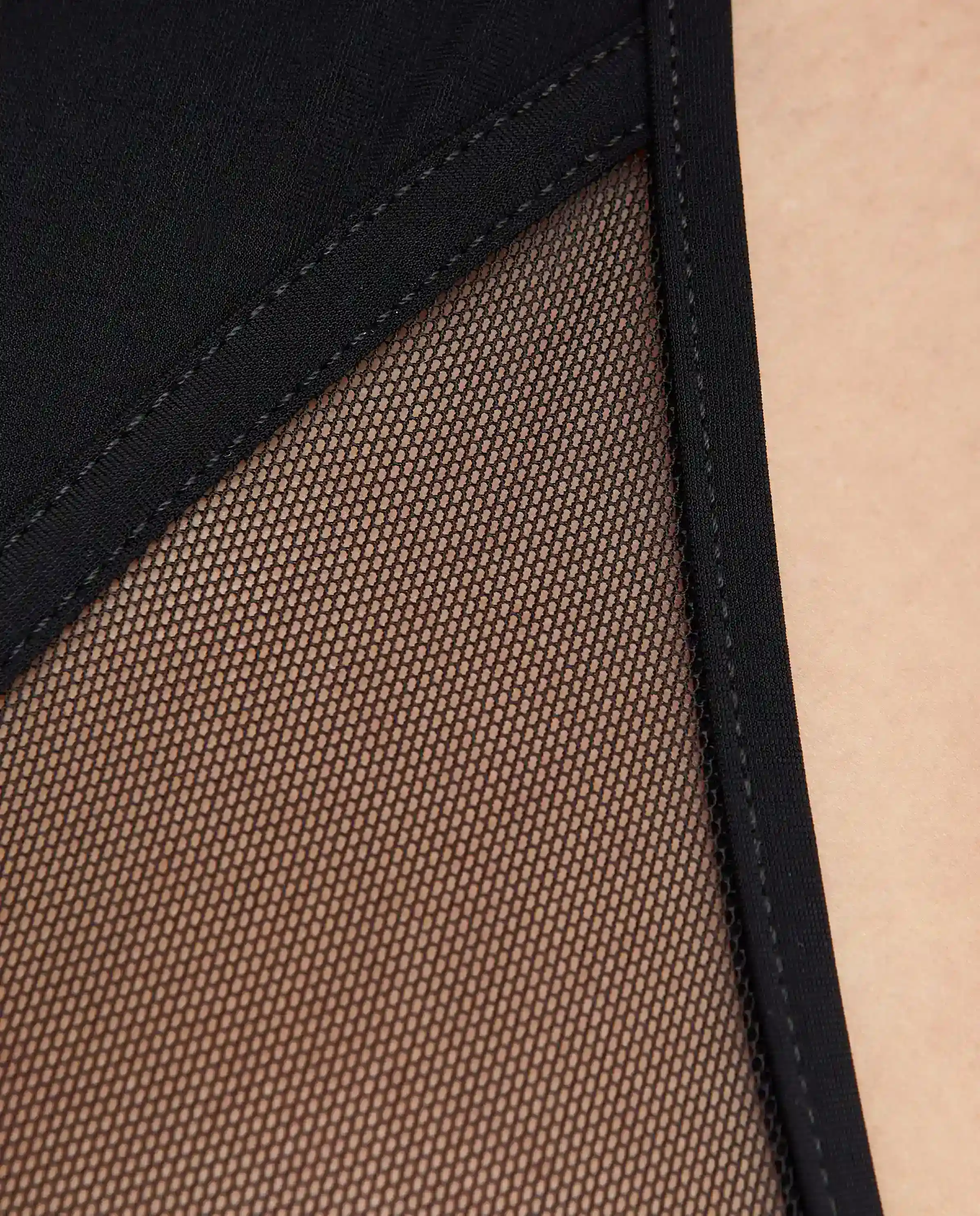 Strój jednoczęściowy z siateczką - Image #4