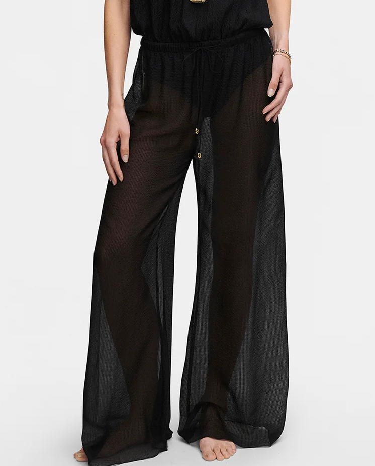 Jedwabne czarne spodnie o luźnym kroju