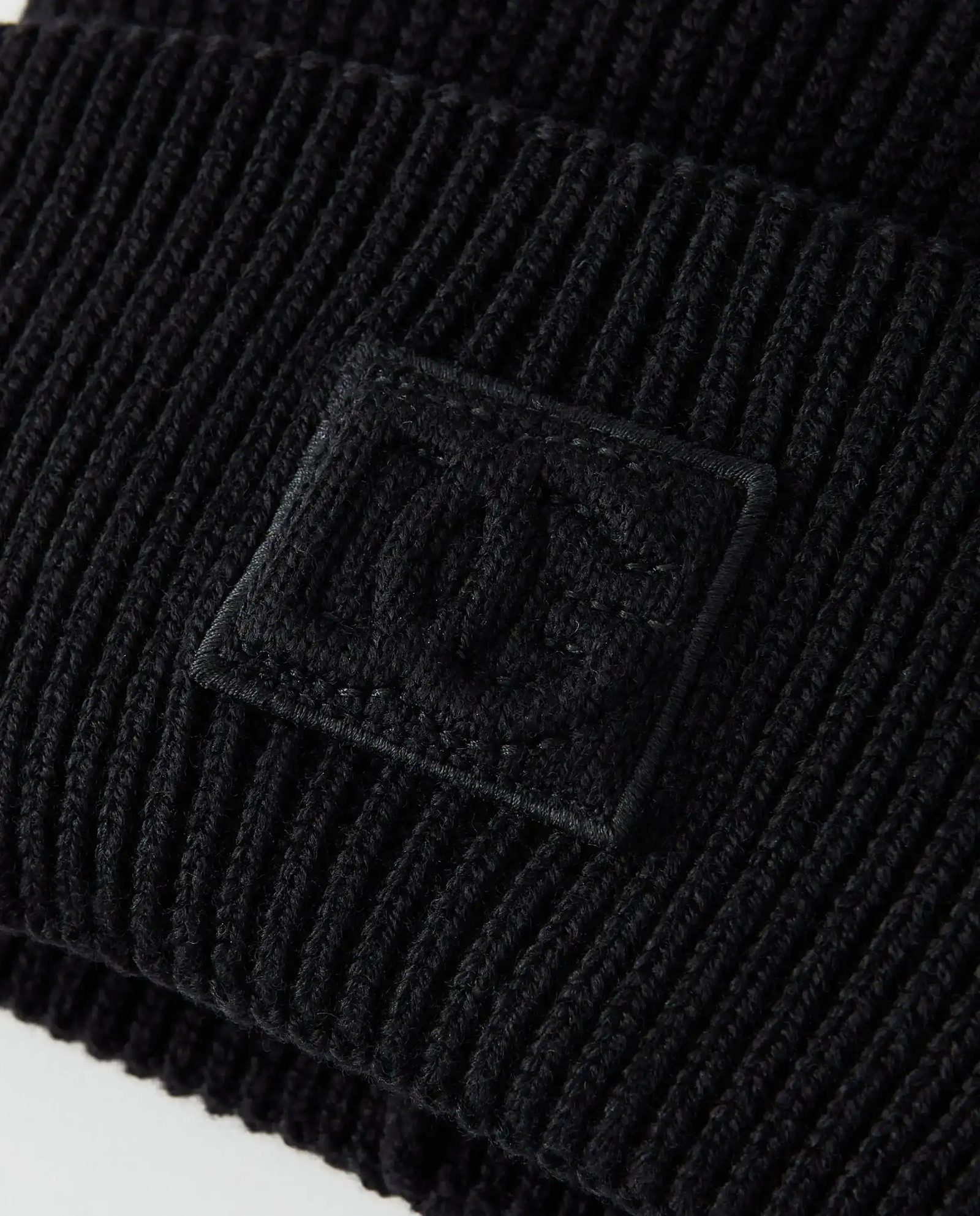 Czarna wełniana czapka - Image #3