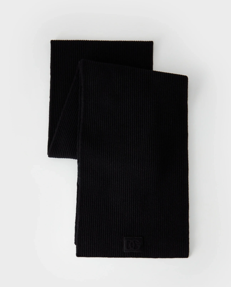 Czarny wełniany szalik