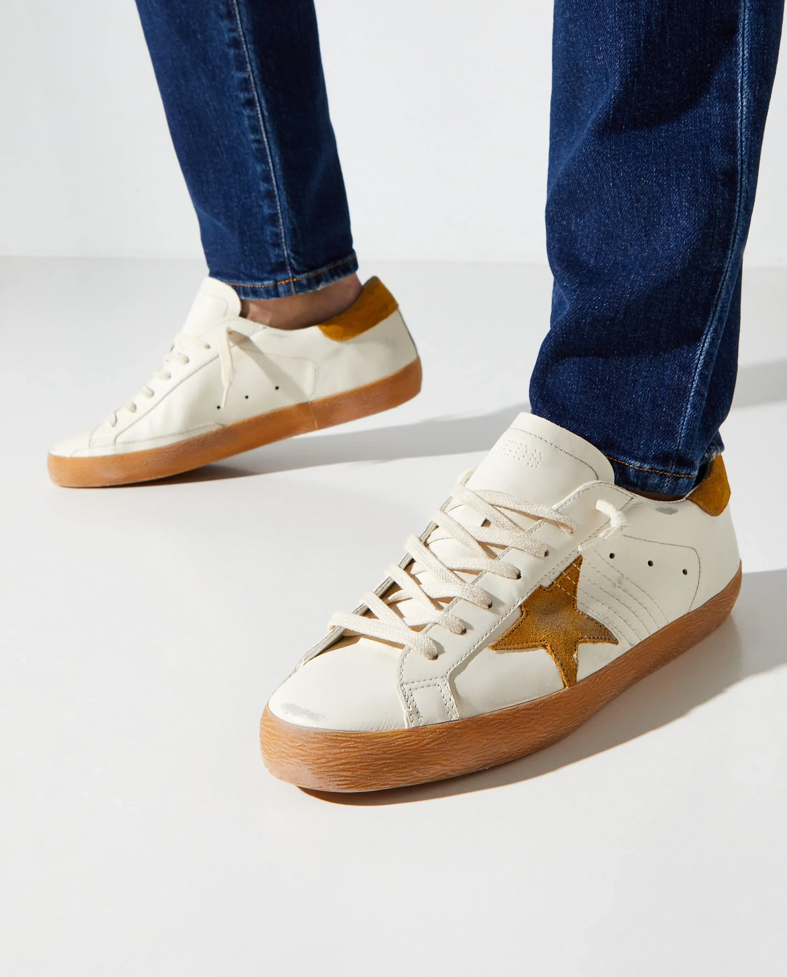 Białe skórzane sneakersy Superstar - Image #1