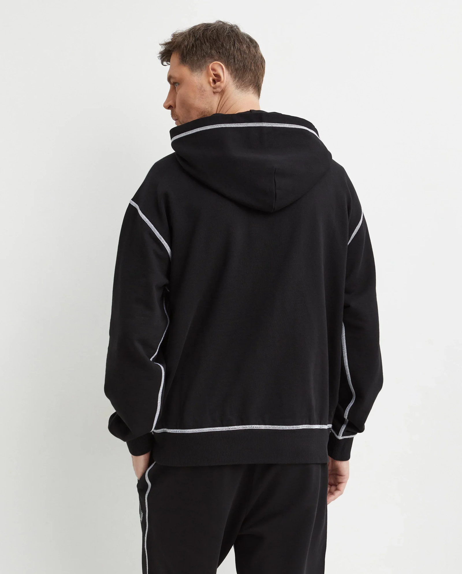 Czarna bluza z kapturem - Image #3