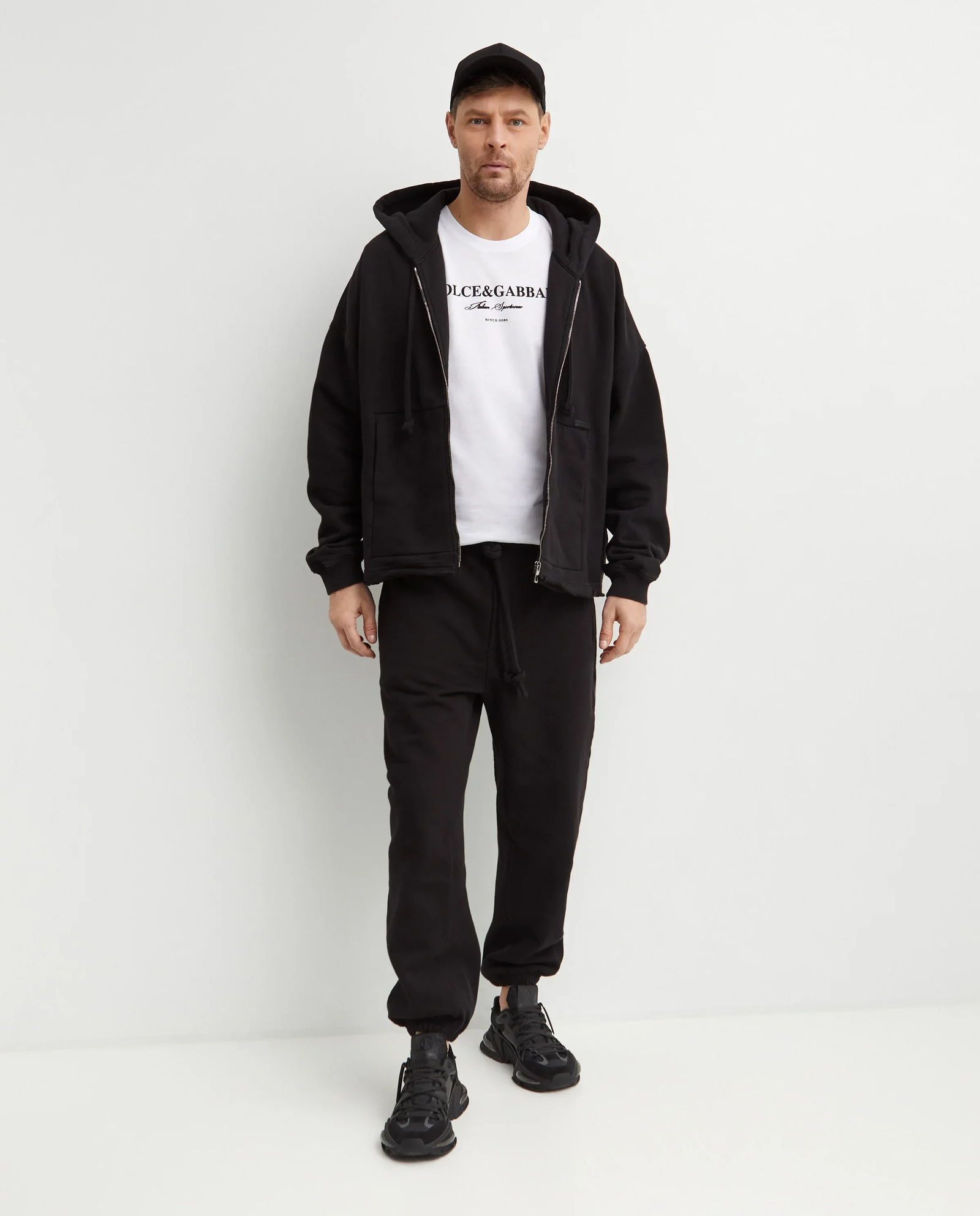 Czarna bluza z kapturem - Image #2