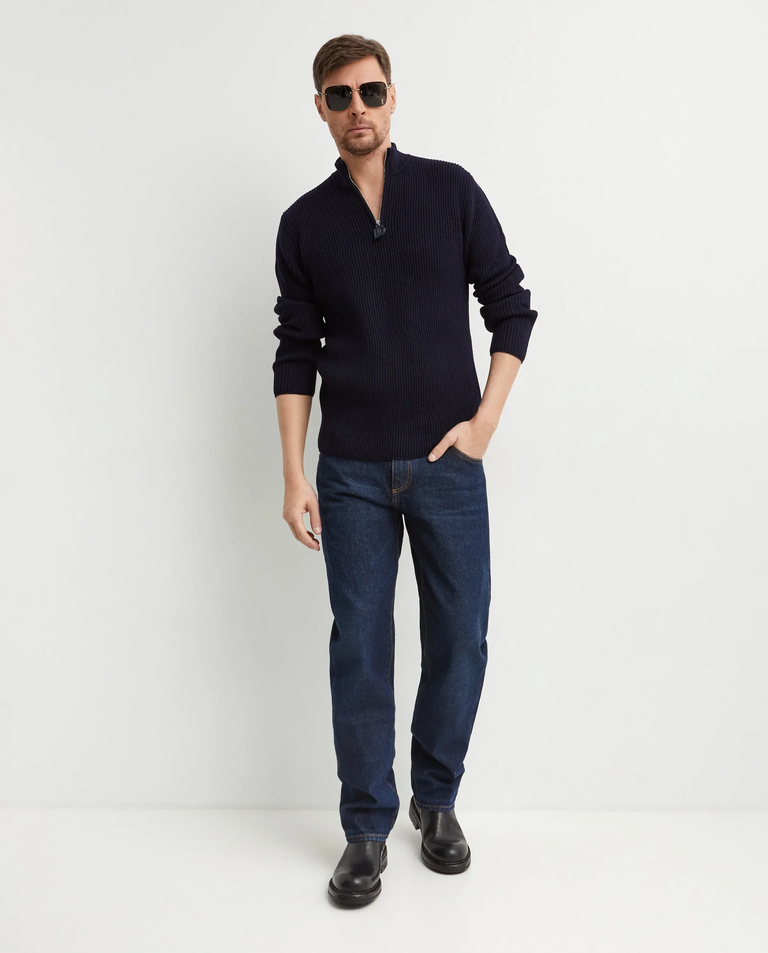 Granatowe jeansy Classic Fit