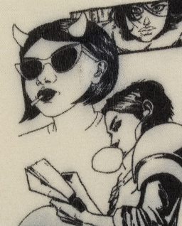 Krótki kremowy sweter „Comic” - Image #1