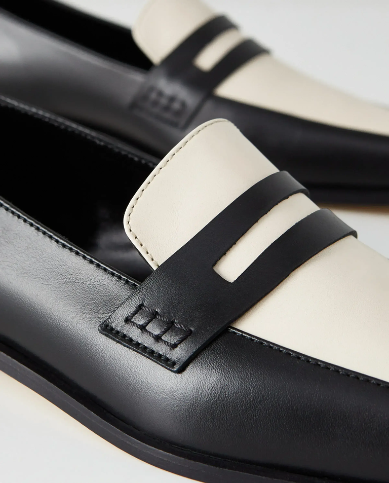 Czarne skórzane mokasyny - Image #4