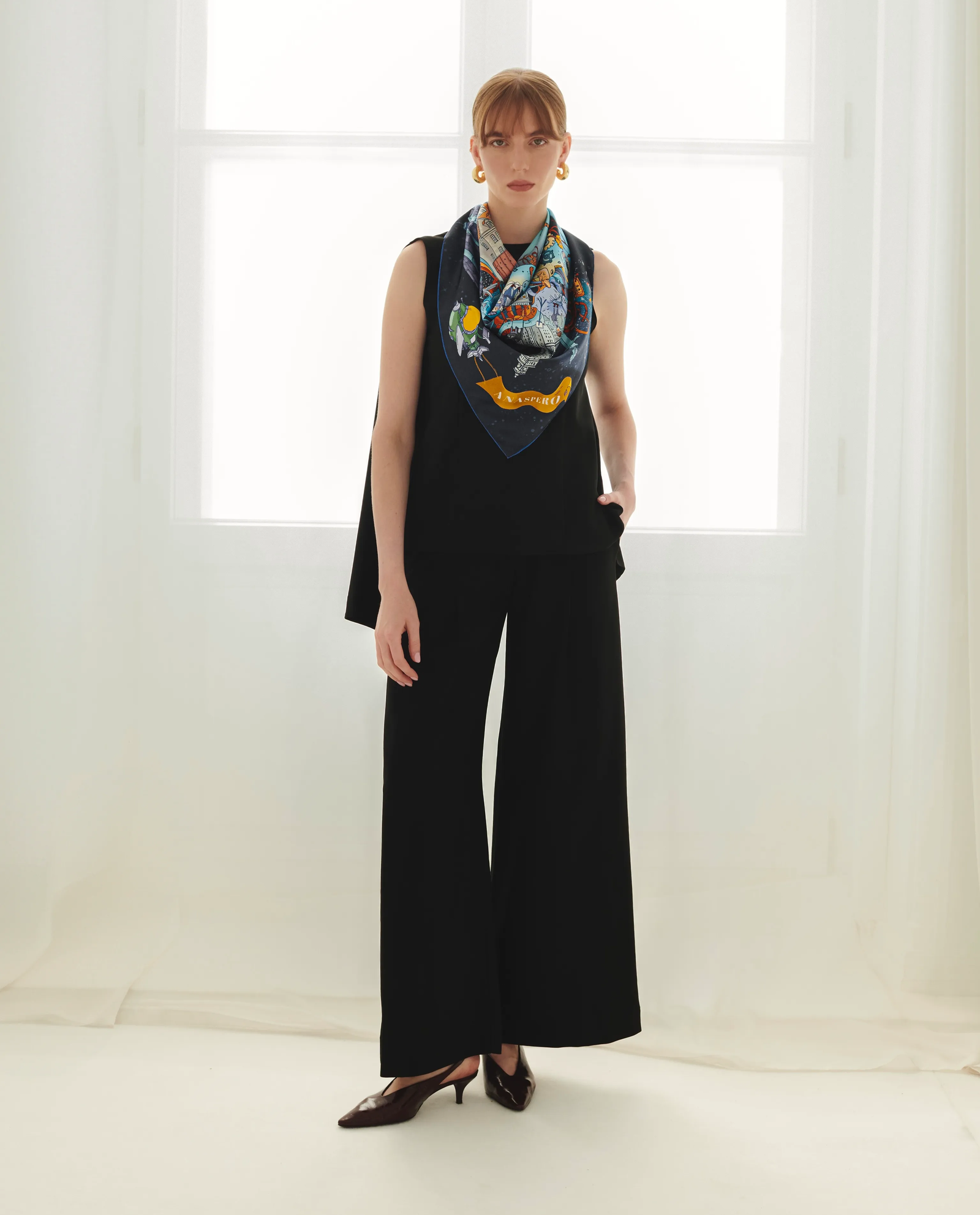 Jedwabna apaszka Warsaw by night - Image #7