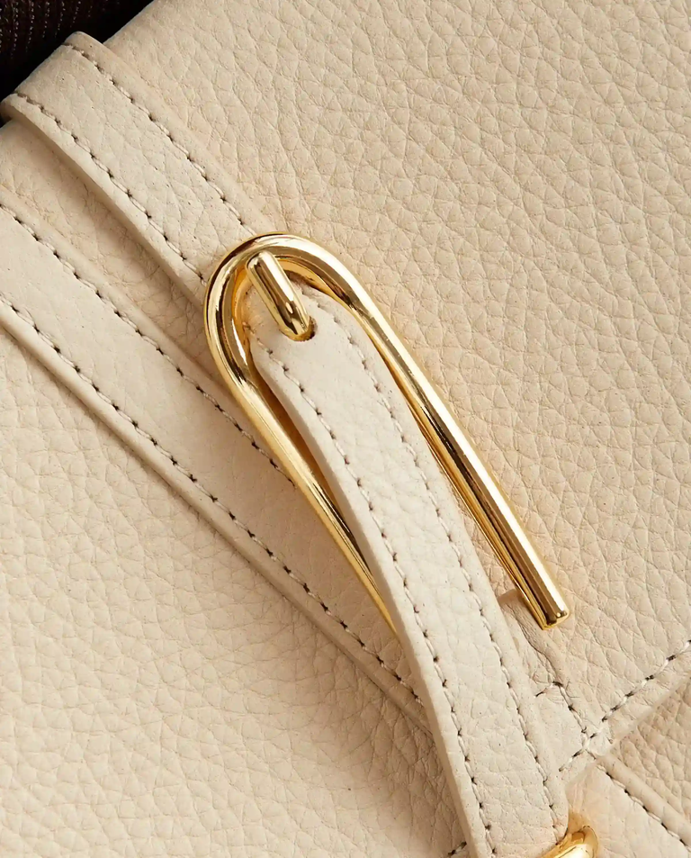 Kremowa kopertówka z paskiem - Image #5