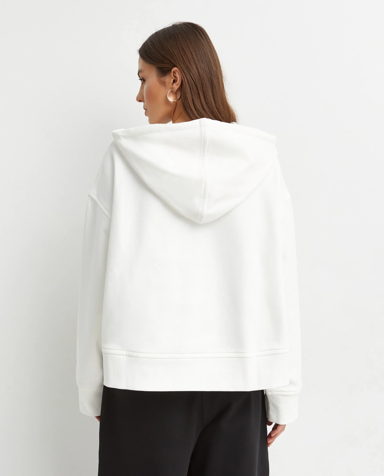 Kremowa bluza z kapturem - Image #3