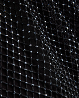 Czarna sukienka z kryształkami - Image #4