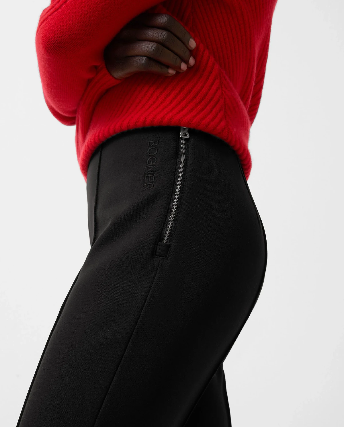 Czarne spodnie ze stopką Elaine - Image #4