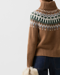 Brązowy sweter z golfem Ingrid - Image #5