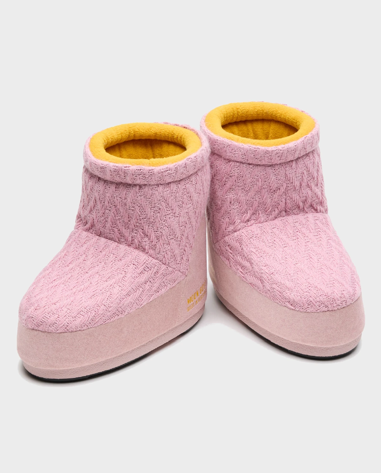 Różowe śniegowce Moon Boot x Guest In Residence Icon Low - Image #2
