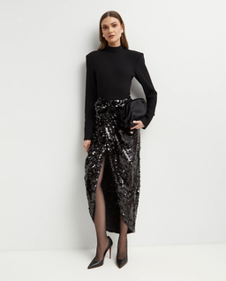 Czarna sukienka midi z cekinami - Image #0