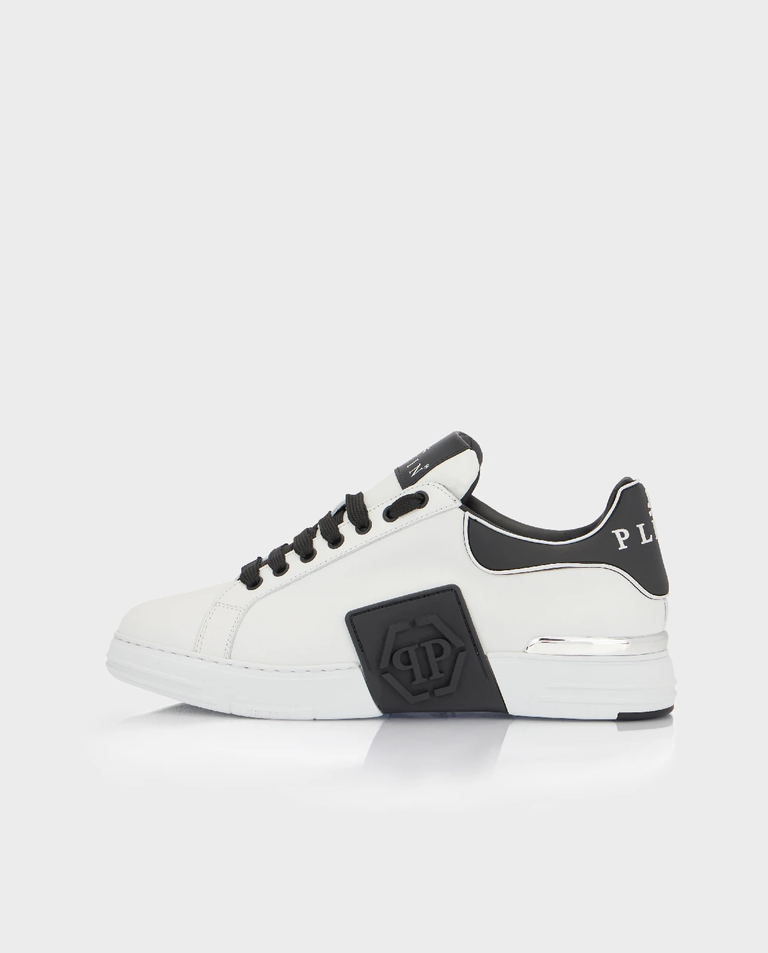 Biało-czarne sneakers Low-top Phantom Kick$ - Image #3