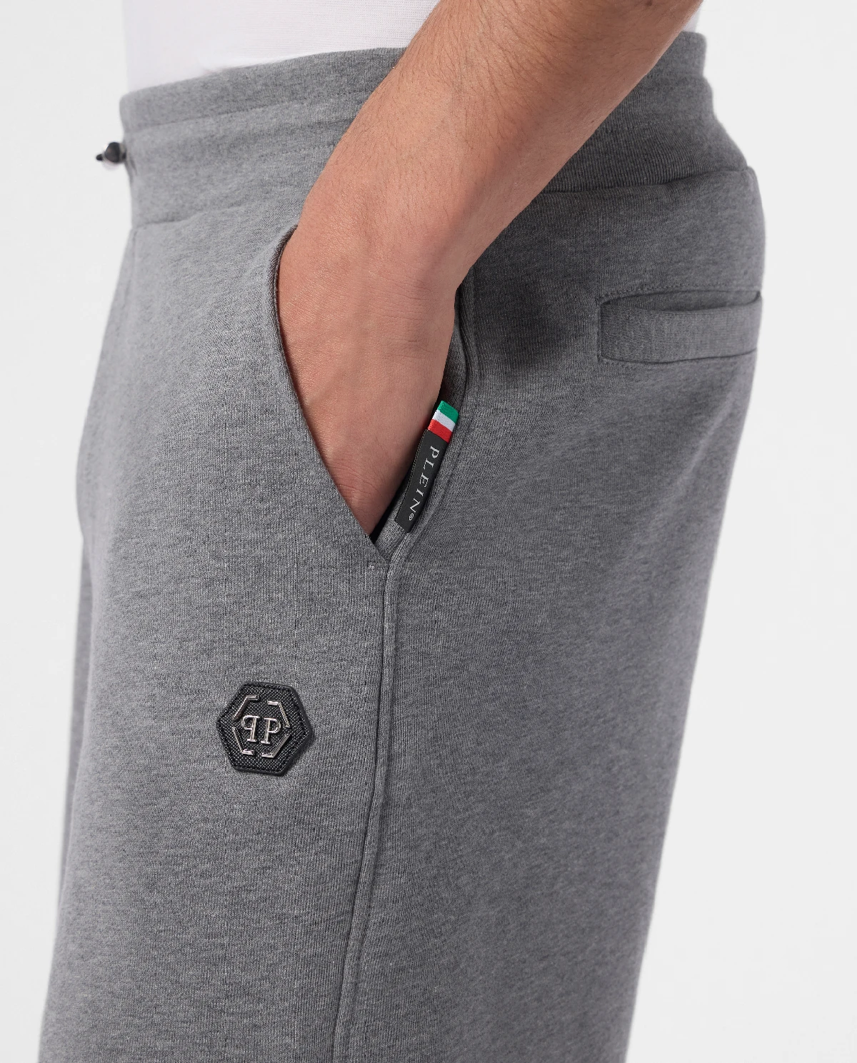 Szare spodenki polarowe Basic - Image #4