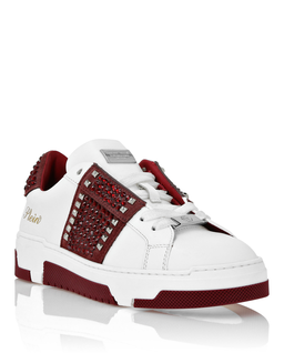 Białe sneakersy z bordowymi kryształkami Strass - Image #1