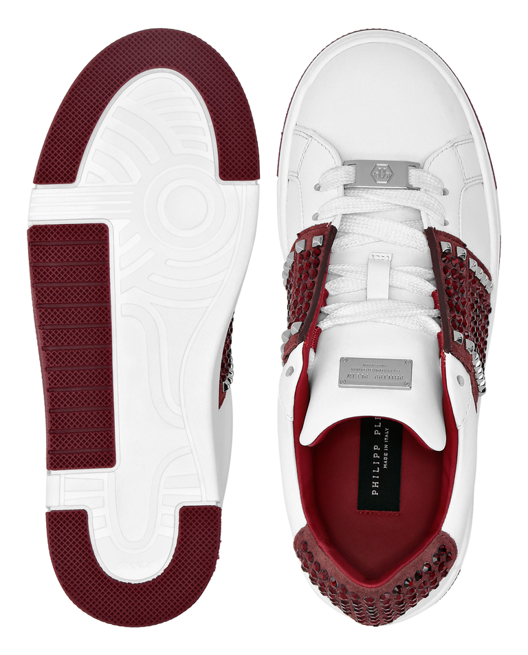 Białe sneakersy z bordowymi kryształkami Strass - Image #2