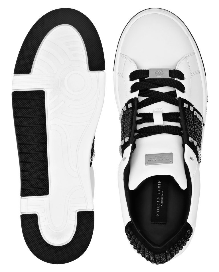 Sneakersy z czarnymi kryształkami Strass - Image #3