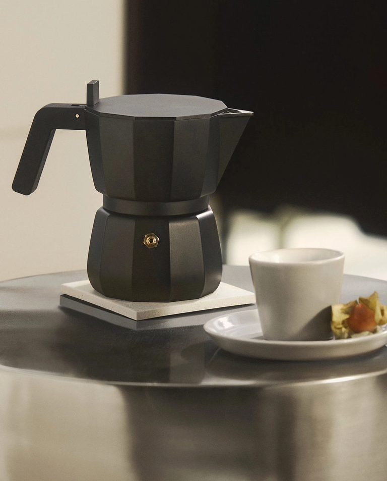 Czarny zaparzacz do espresso na 3 filiżanki