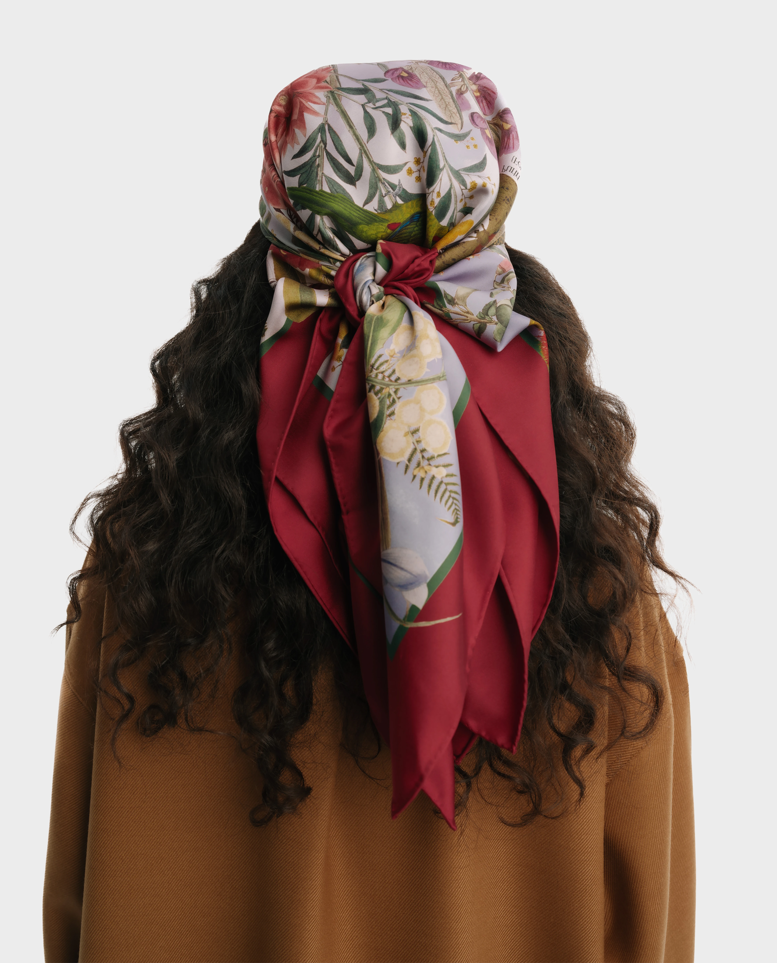 Jedwabna apaszka Endemic Cherry - Image #1