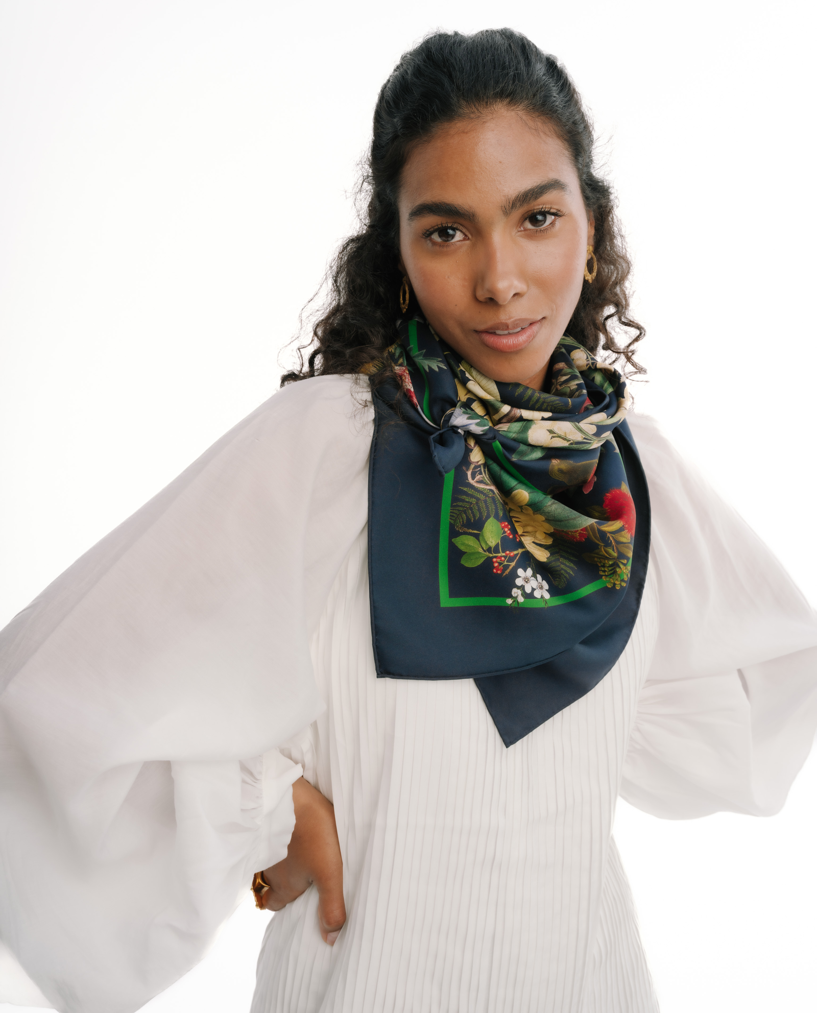 Jedwabna apaszka Endemic Navy - Image #6