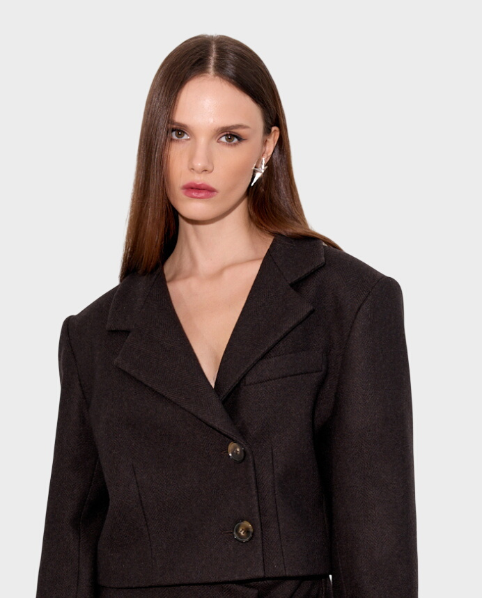 Krótka marynarka w jodełkę