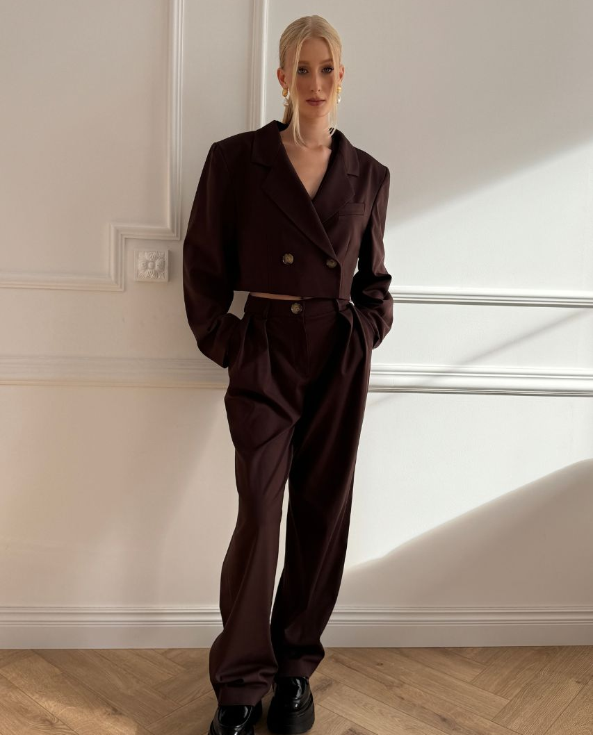 Brązowe spodnie o prostym kroju - Image #1