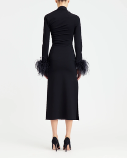 Czarna sukienka z piórami Yola - Image #3