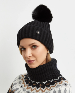 Czarna czapka z pomponem Ranya - Image #1