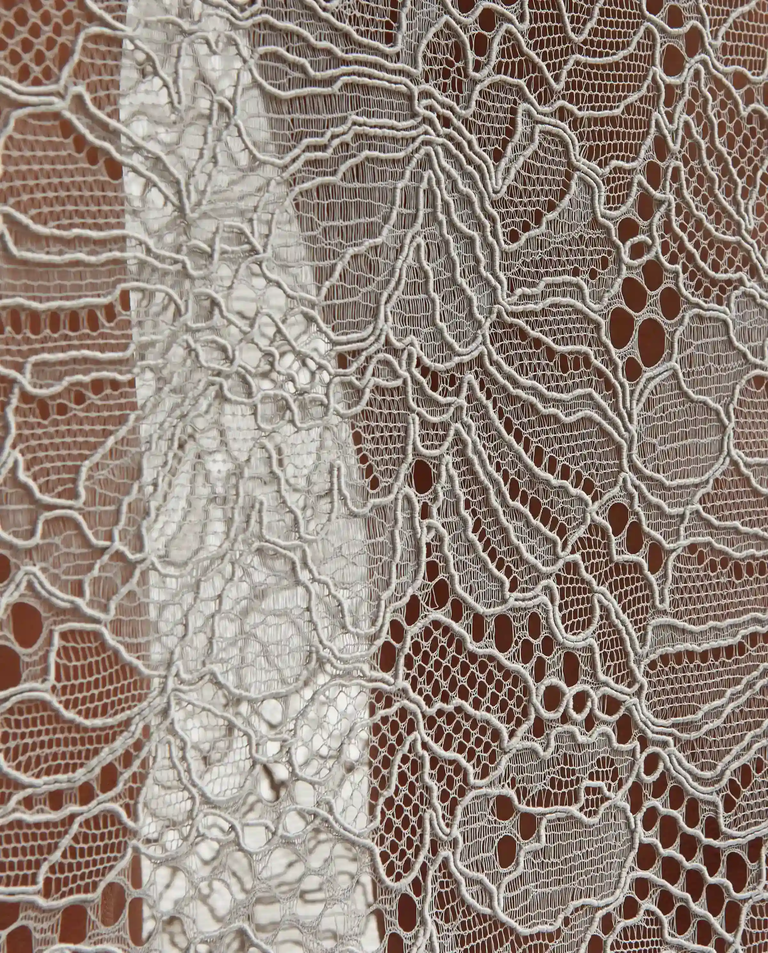 Koronkowa sukienka bez ramiączek - Image #4