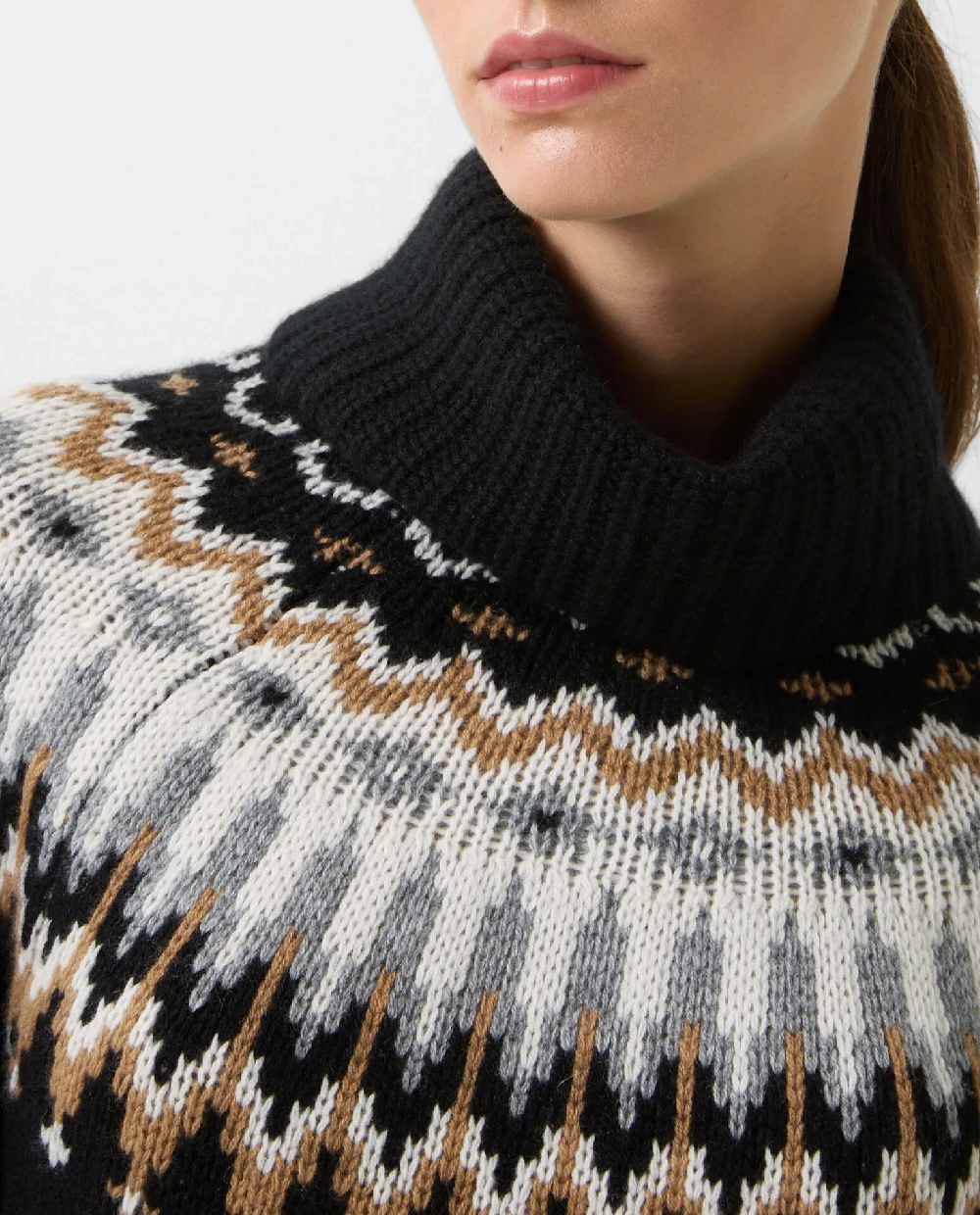 Czarny sweter z golfem Ingrid - Image #4