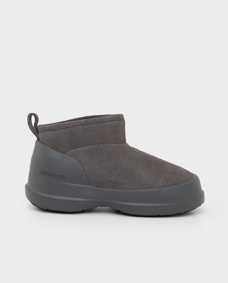 Szare zamszowe śniegowce