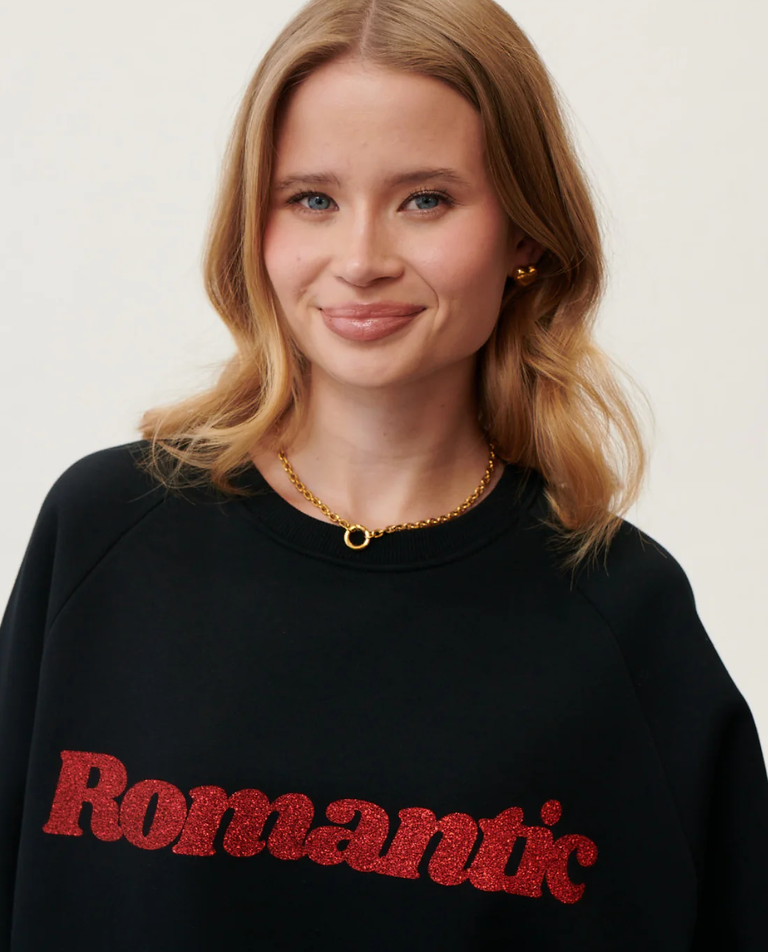 Czarna bluza Romantic