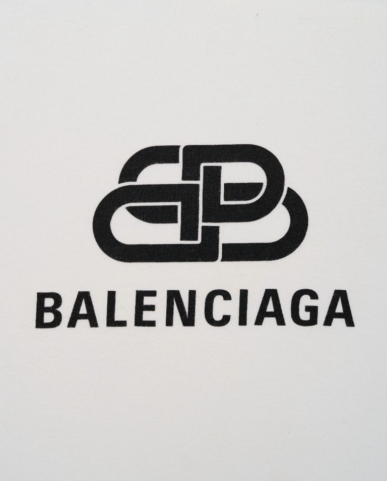 Biały t-shirt z logo BB