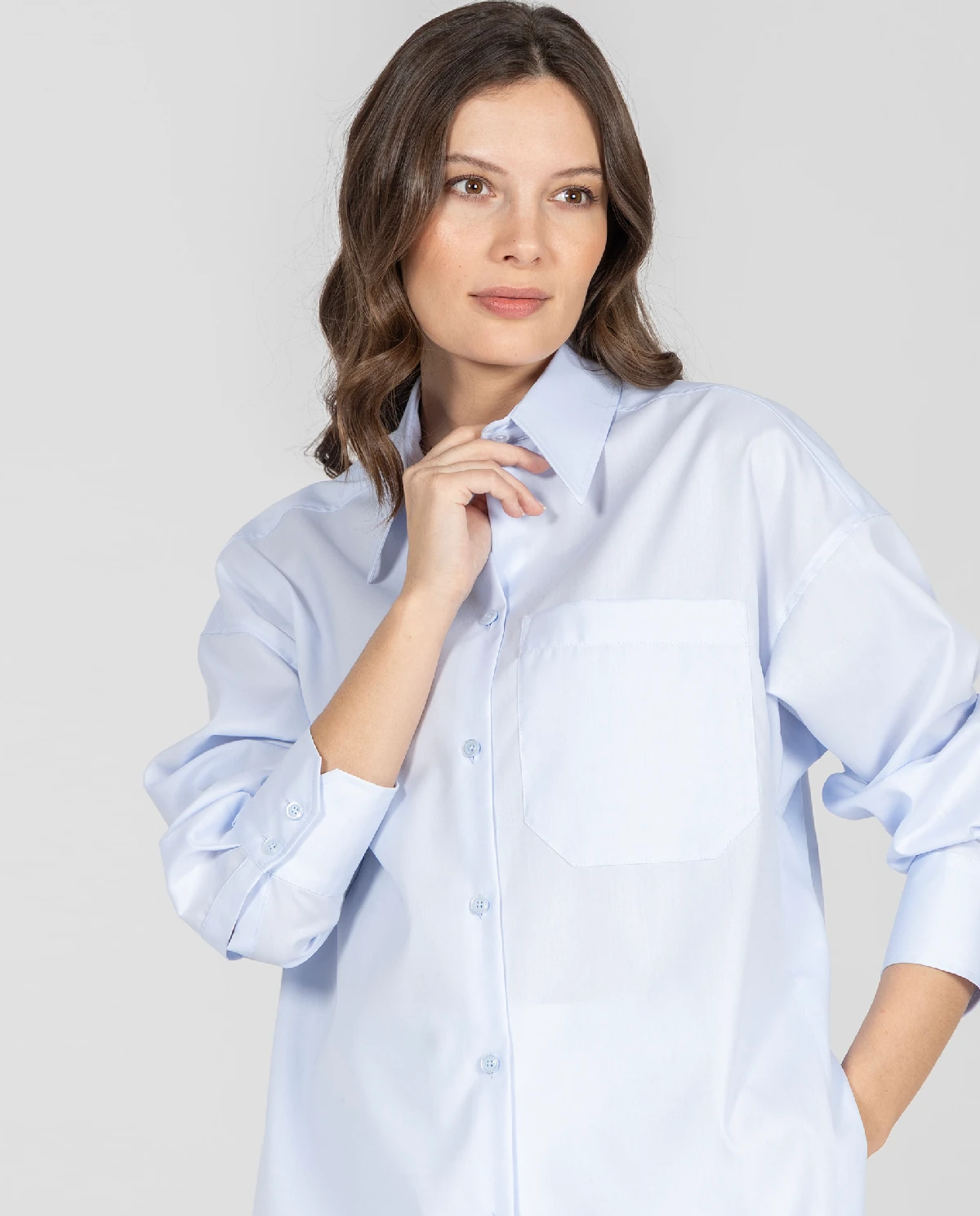 Błękitna koszula z dużą kieszenią - Image #4