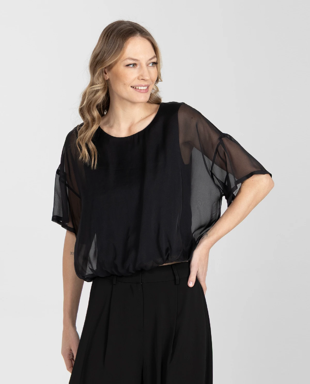 Czarna jedwabna bluzka - Image #3