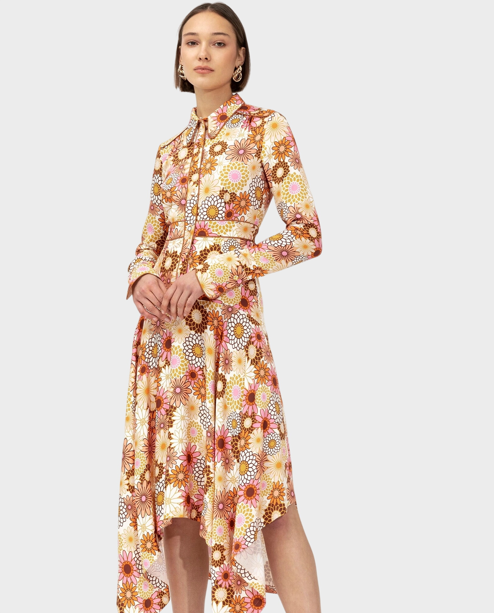 Pomarańczowa sukienka z kwiatowym wzorem - Image #3